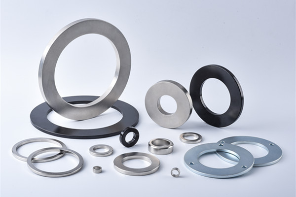 Rare earth magnet for Acoustic Componen